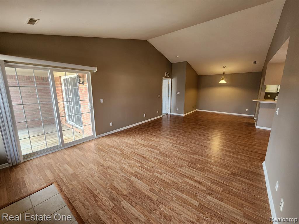 5364 Brookemonte Circle, Unit 1 Rochester, MI 48306 - Photo 7 of 26