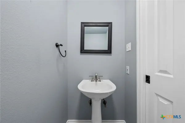 $625,000 | 12851 Reeds Lake Road, Rogers, TX 76569