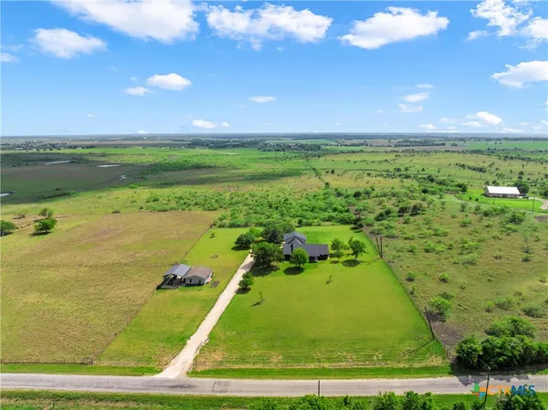 $625,000 | 12851 Reeds Lake Road, Rogers, TX 76569