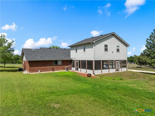 $625,000 | 12851 Reeds Lake Road, Rogers, TX 76569