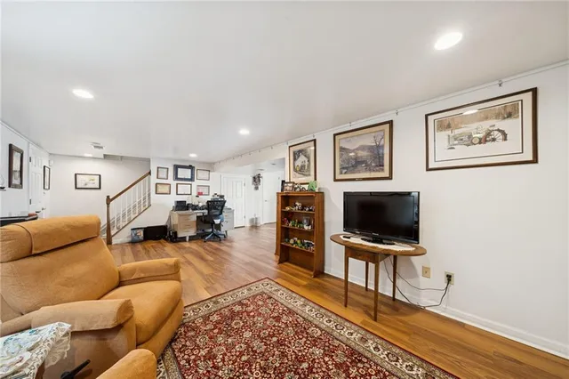 $349,900 | 525 McFarland Road, Latrobe, PA 15650