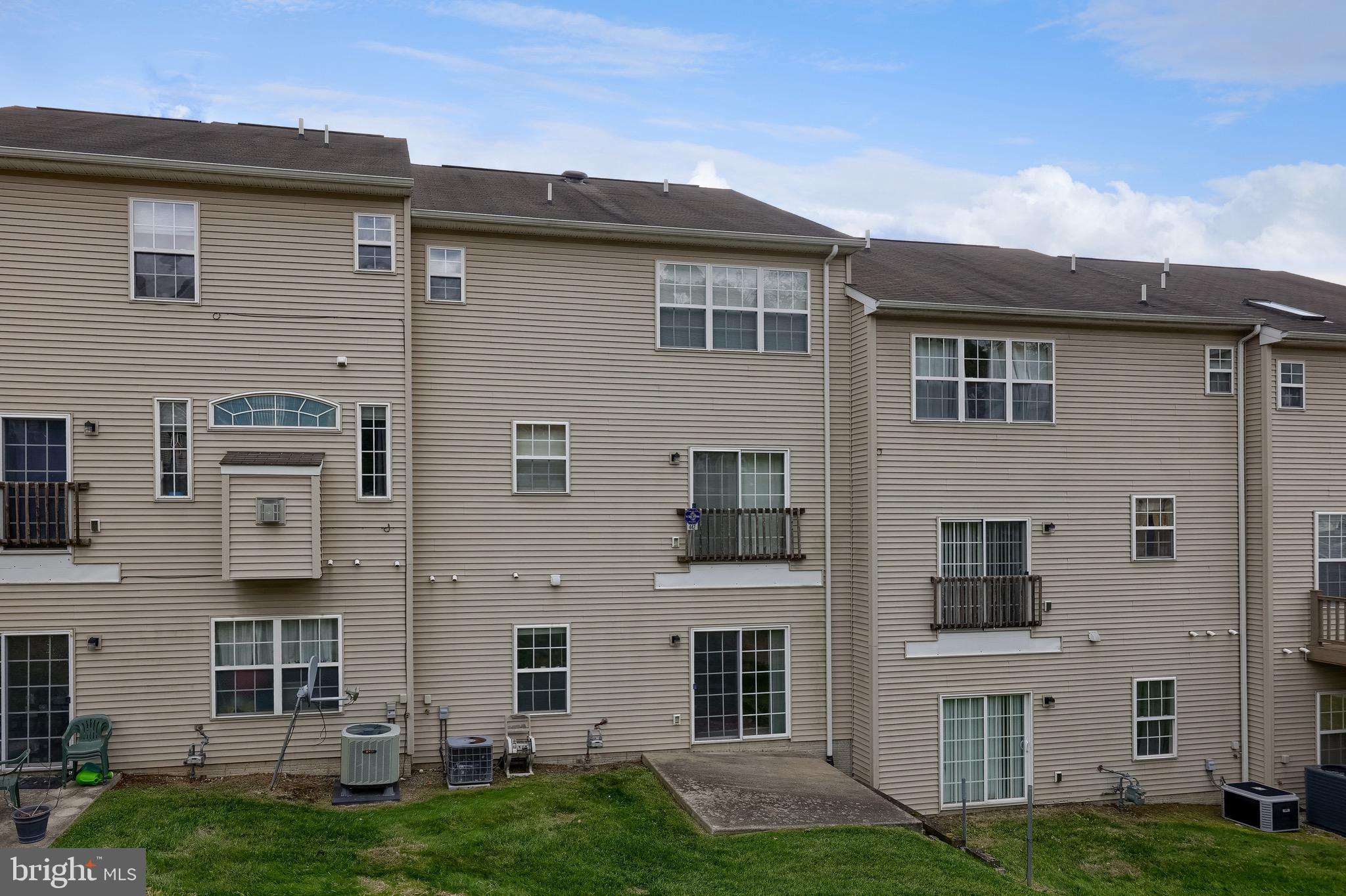 442 Marion Road, Unit 442 York, PA 17406 - Photo 13 of 46