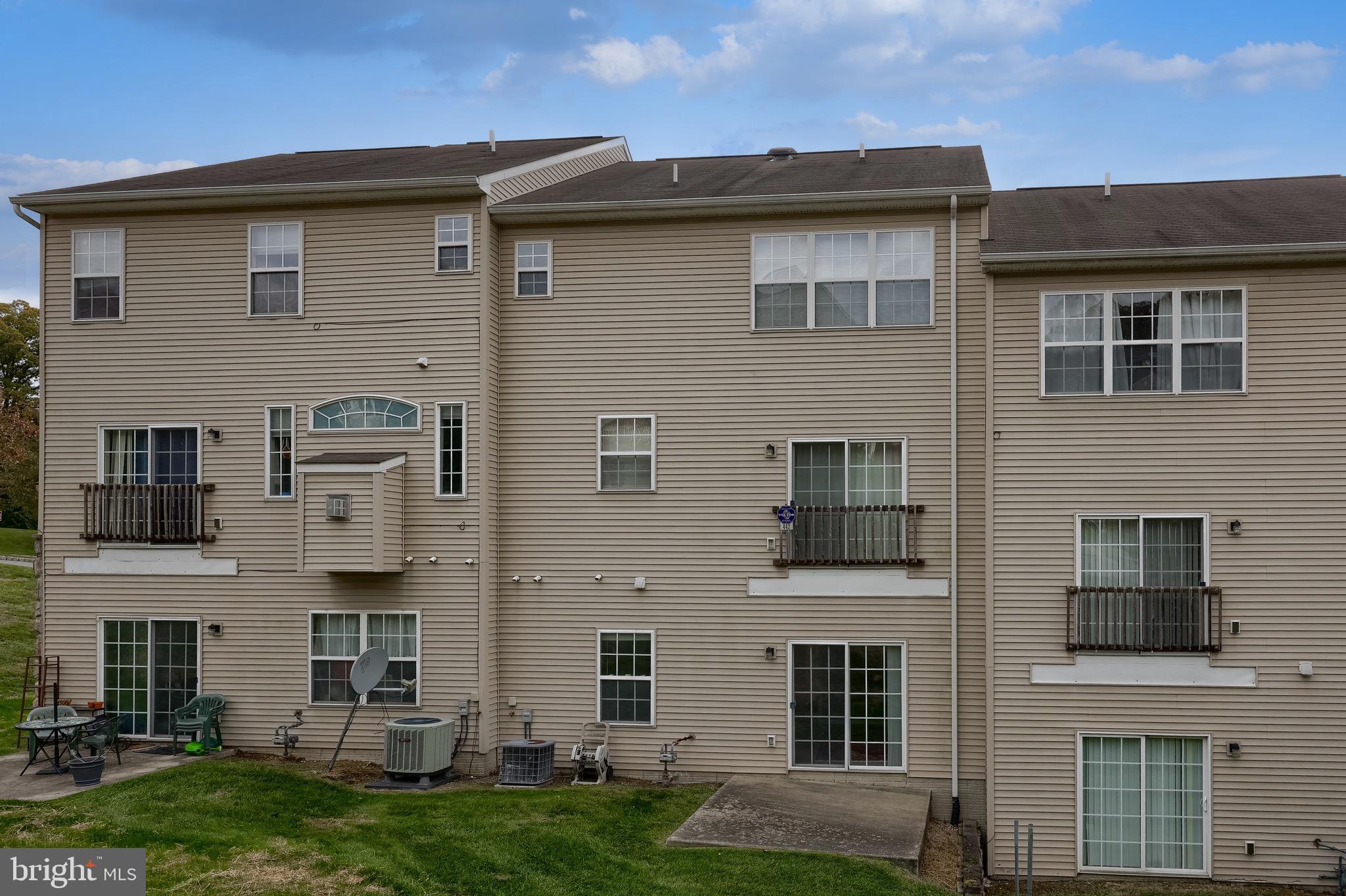 442 Marion Road, Unit 442 York, PA 17406 - Photo 16 of 46