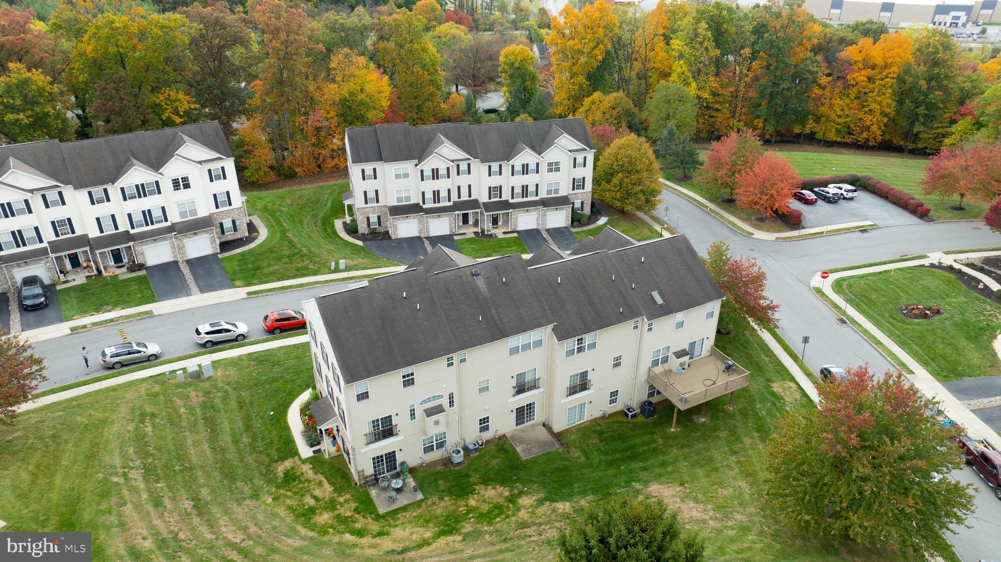 442 Marion Road, Unit 442 York, PA 17406 - Photo 5 of 46