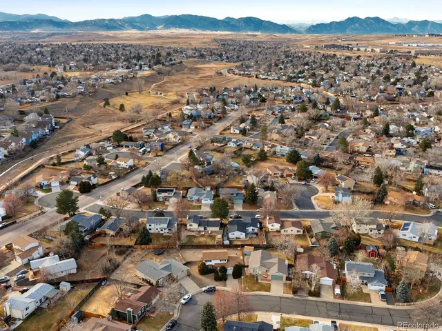 an aerial view of multiple house