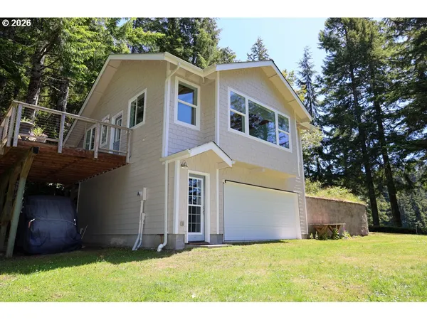 $650,000 | 1236 North Tenmile Lake, Lakeside, OR 97449