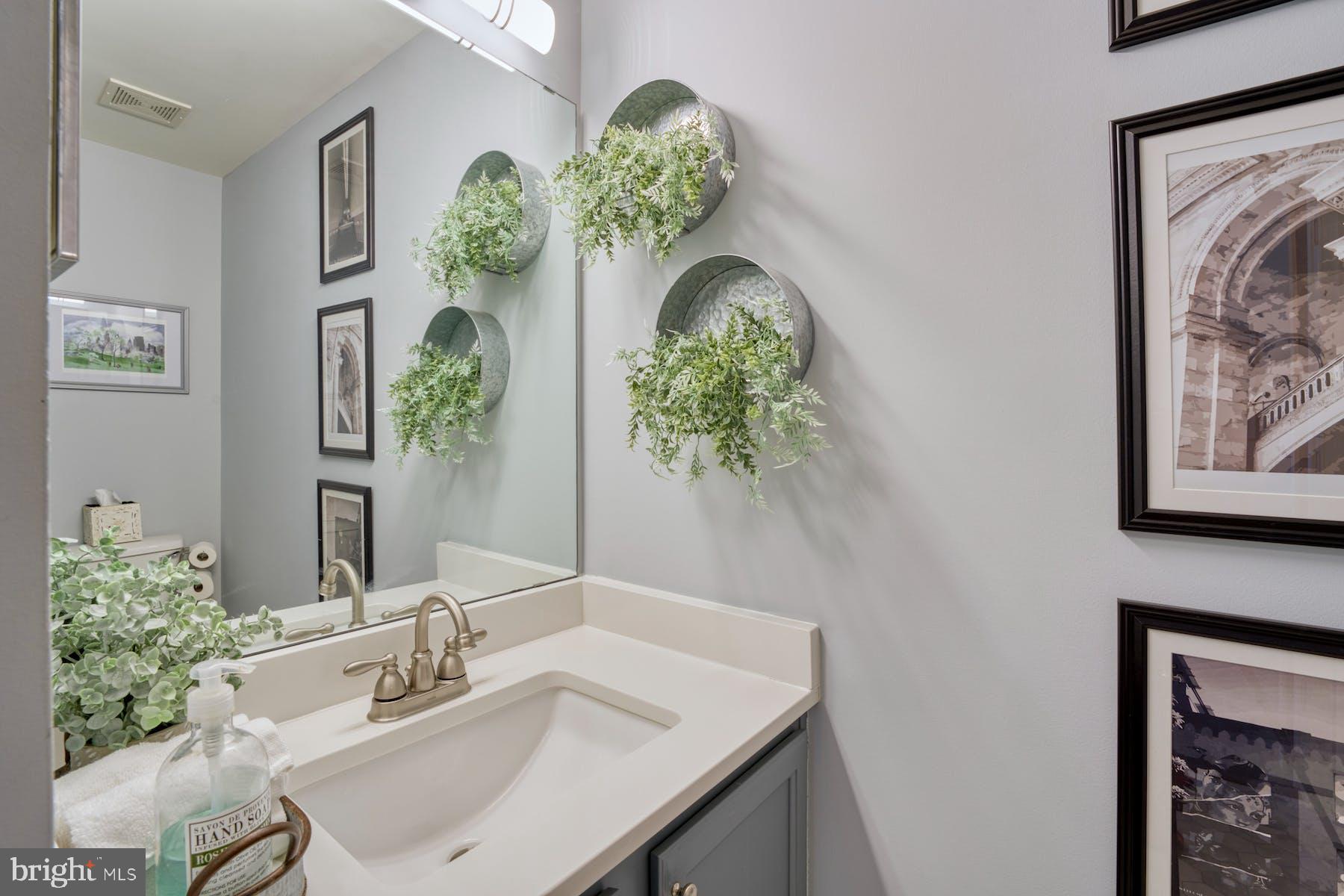 513 Constellation Square Southeast, Unit F Leesburg, VA 20175 - Photo 16 of 43 Quartz counters in bathroom