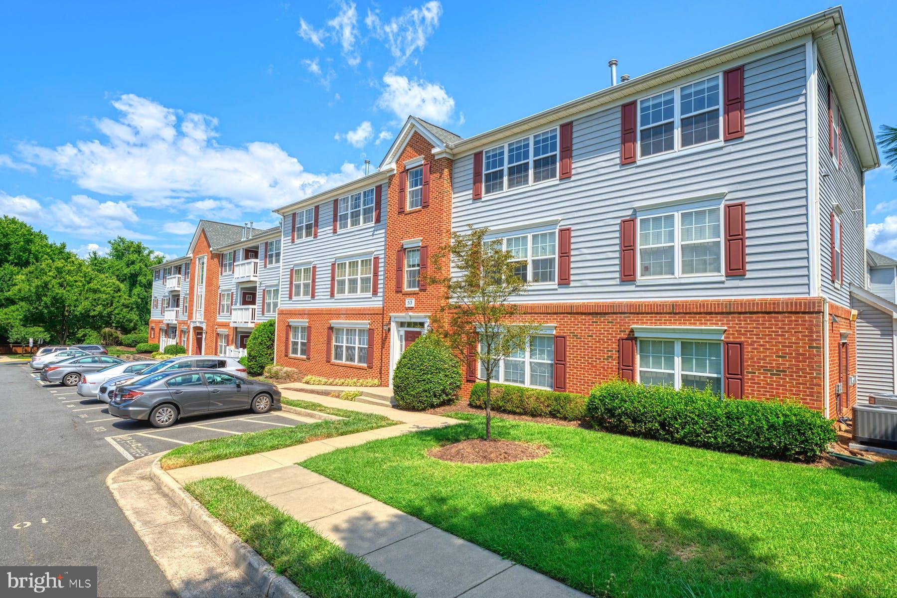 513 Constellation Square Southeast, Unit F Leesburg, VA 20175 - Photo 2 of 43 Another front building view