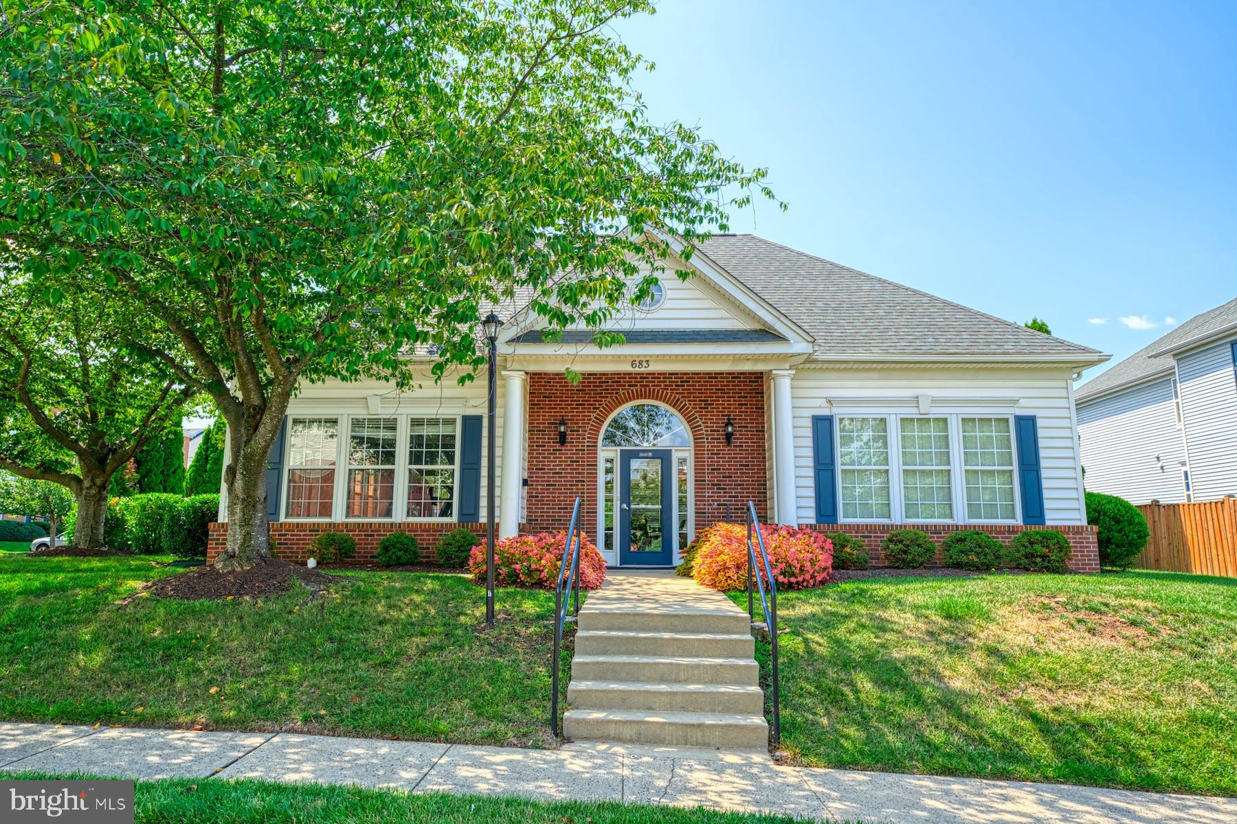 513 Constellation Square Southeast, Unit F Leesburg, VA 20175 - Photo 30 of 43 Neighborhood clubhouse
