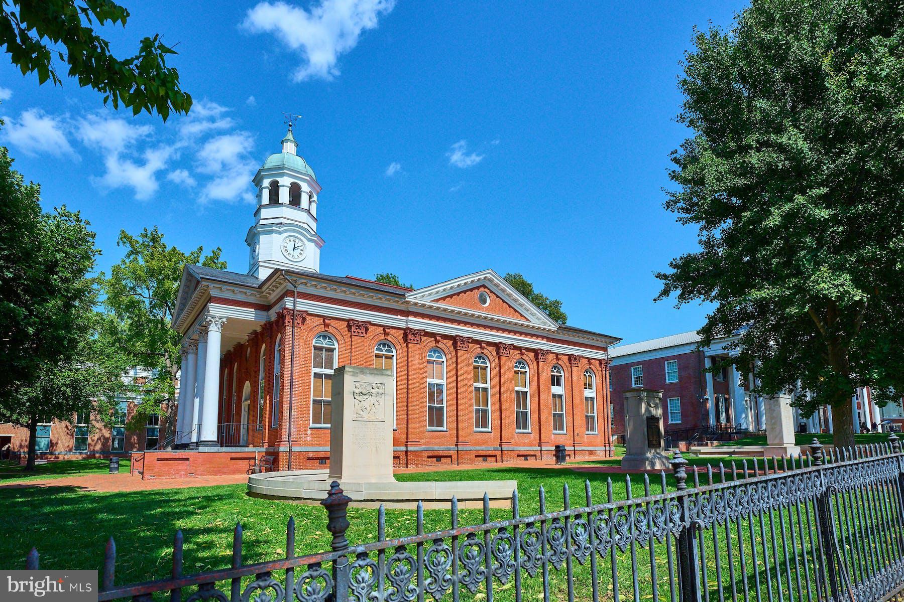 513 Constellation Square Southeast, Unit F Leesburg, VA 20175 - Photo 38 of 43 Downtown Leesburg Courthouse