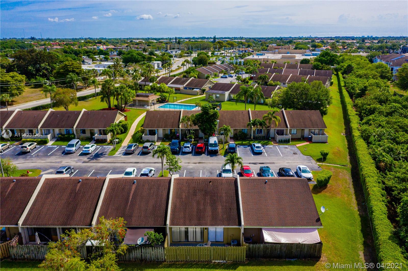 10240 Boca Bend West, Unit I4 Boca Raton, FL 33428 - Photo 12 of 38 Gallery Image 12