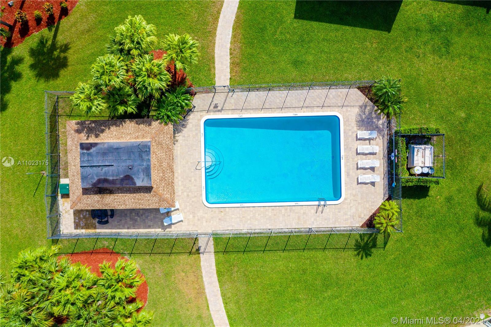 10240 Boca Bend West, Unit I4 Boca Raton, FL 33428 - Photo 5 of 38 Gallery Image 5