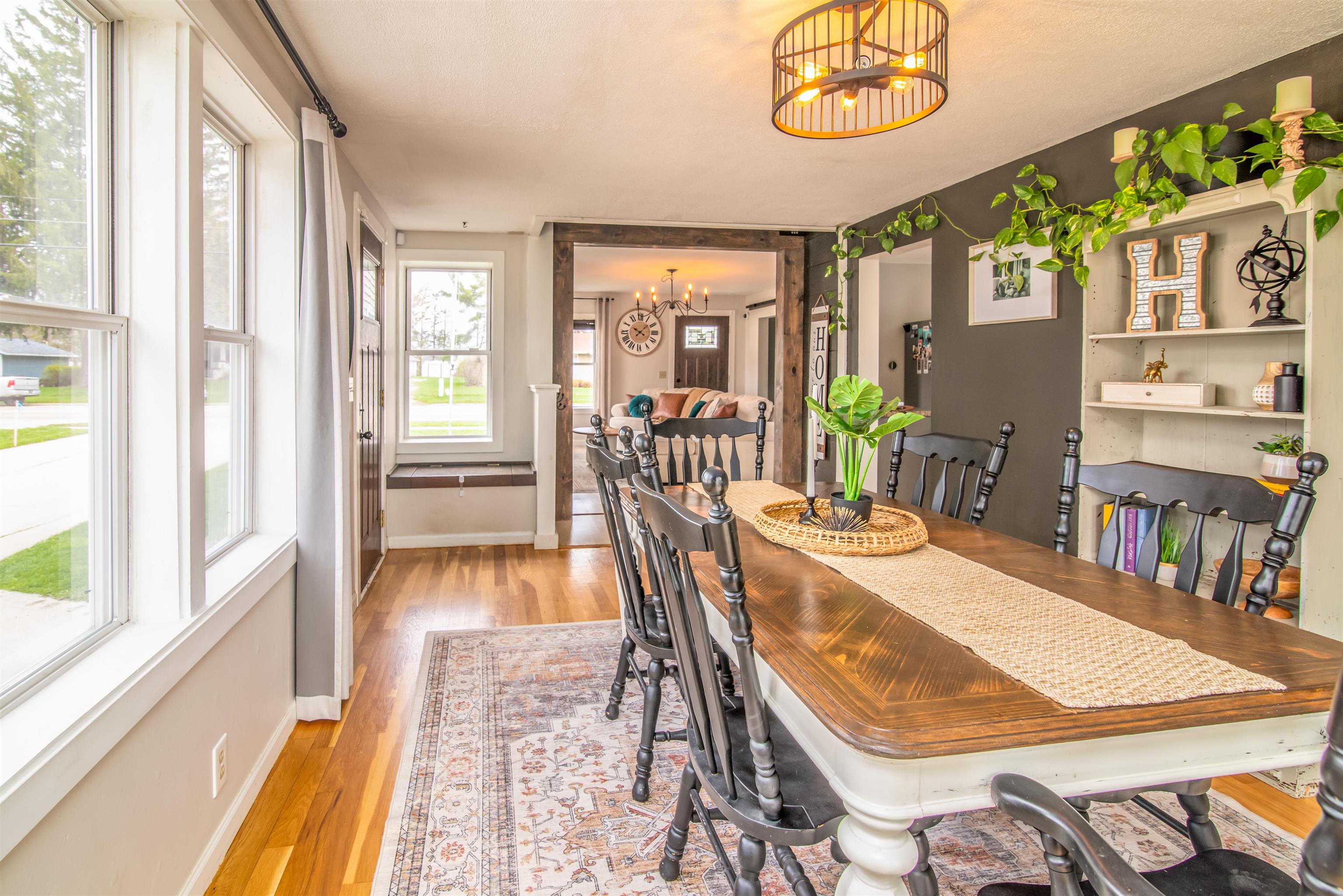 946 East Madison Street Waterloo, WI 53594 - Photo 8 of 34