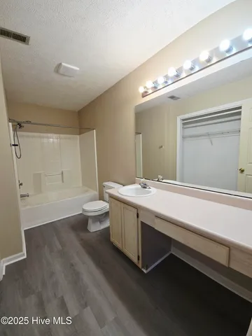 $1,700 | 322 Tangle Oaks Court Southeast, Leland, NC 28451