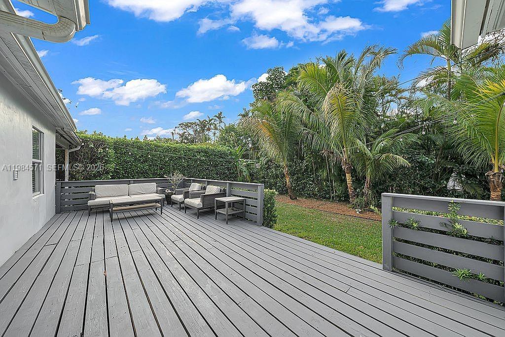 5850 Southwest 47th Street Miami, FL 33155 - Photo 11 of 26