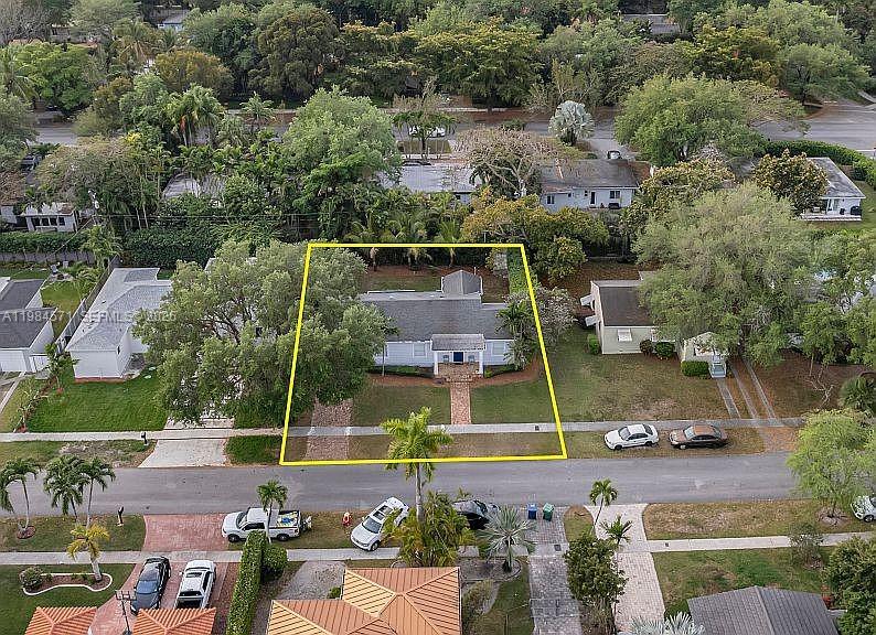 5850 Southwest 47th Street Miami, FL 33155 - Photo 26 of 26