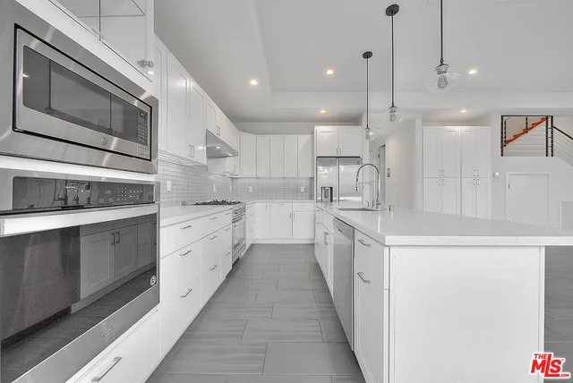 $6,000 | 2608 Corralitas Drive, Los Angeles, CA 90039