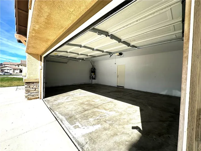 $446,000 | 13846 Hawk Court, Victorville, CA 92394