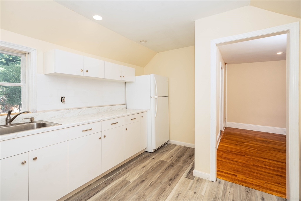 211 Copeland Street Quincy, MA 02169 - Photo 6 of 40