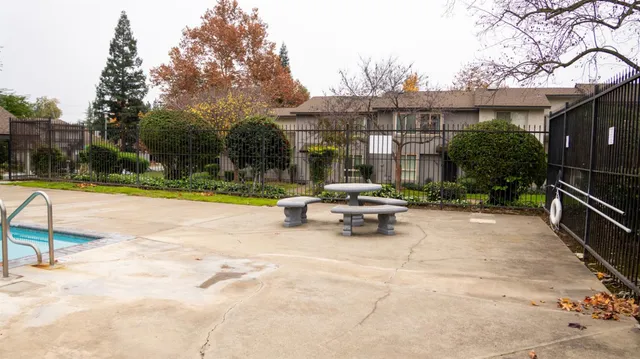 $320,000 | 6363 Port Gibson Court, Citrus Heights, CA 95621