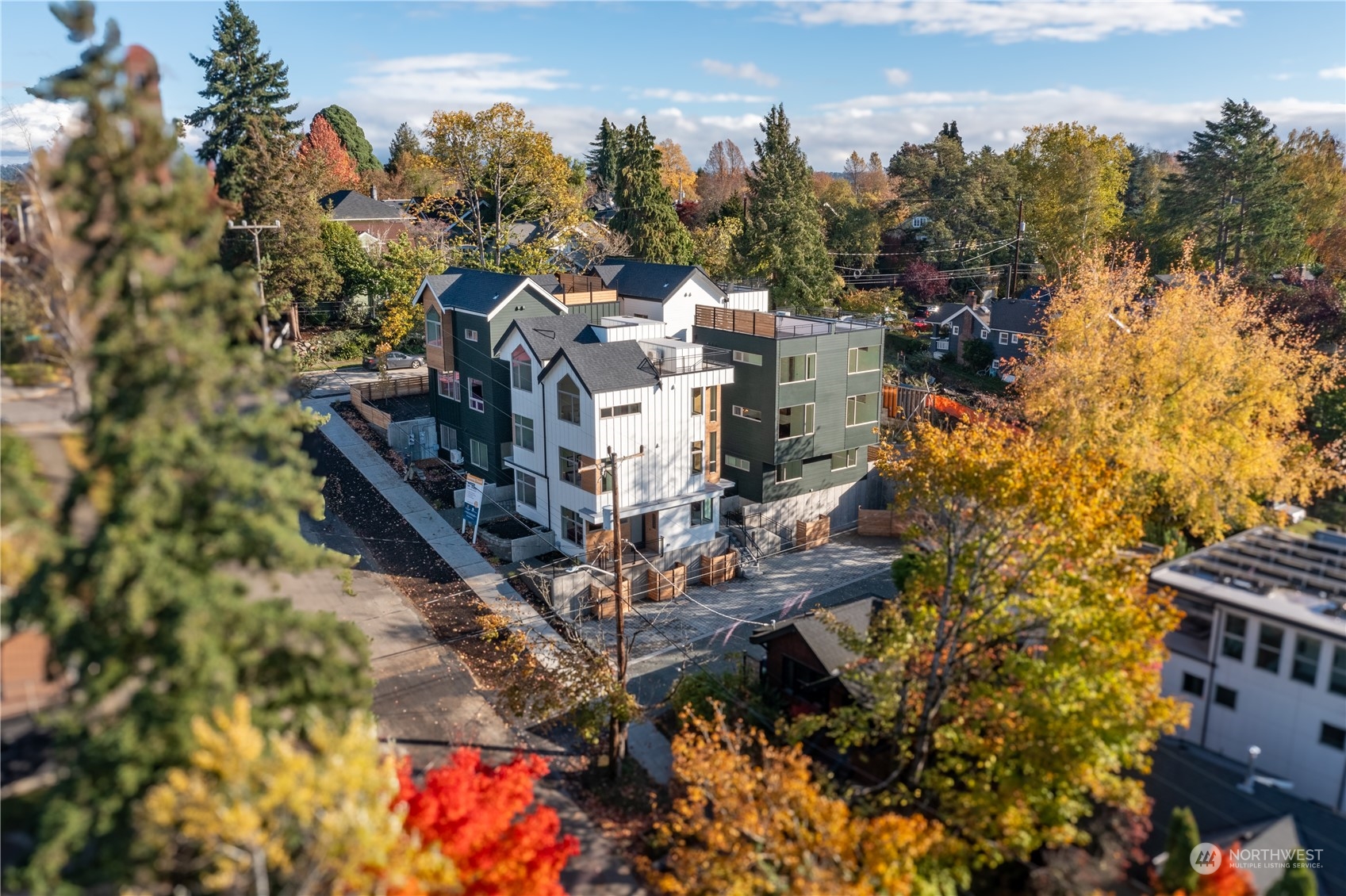 3617 South Hanford Street Seattle, WA 98144 - Photo 26 of 32 a picture of houses with outdoor space