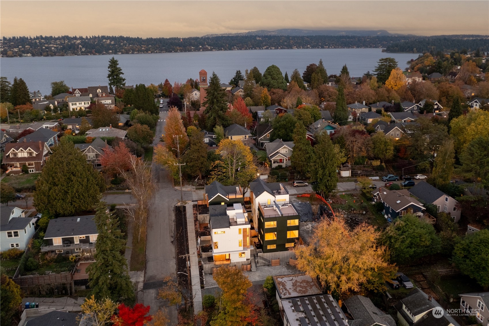 3617 South Hanford Street Seattle, WA 98144 - Photo 29 of 32 a view of a city