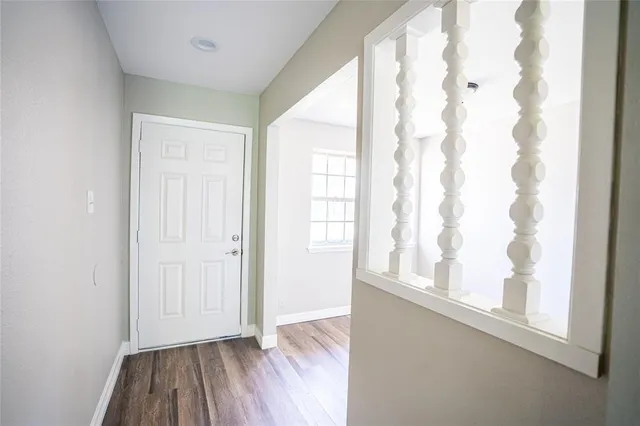 $1,800 | 7130 Heath Street, Houston, TX 77016