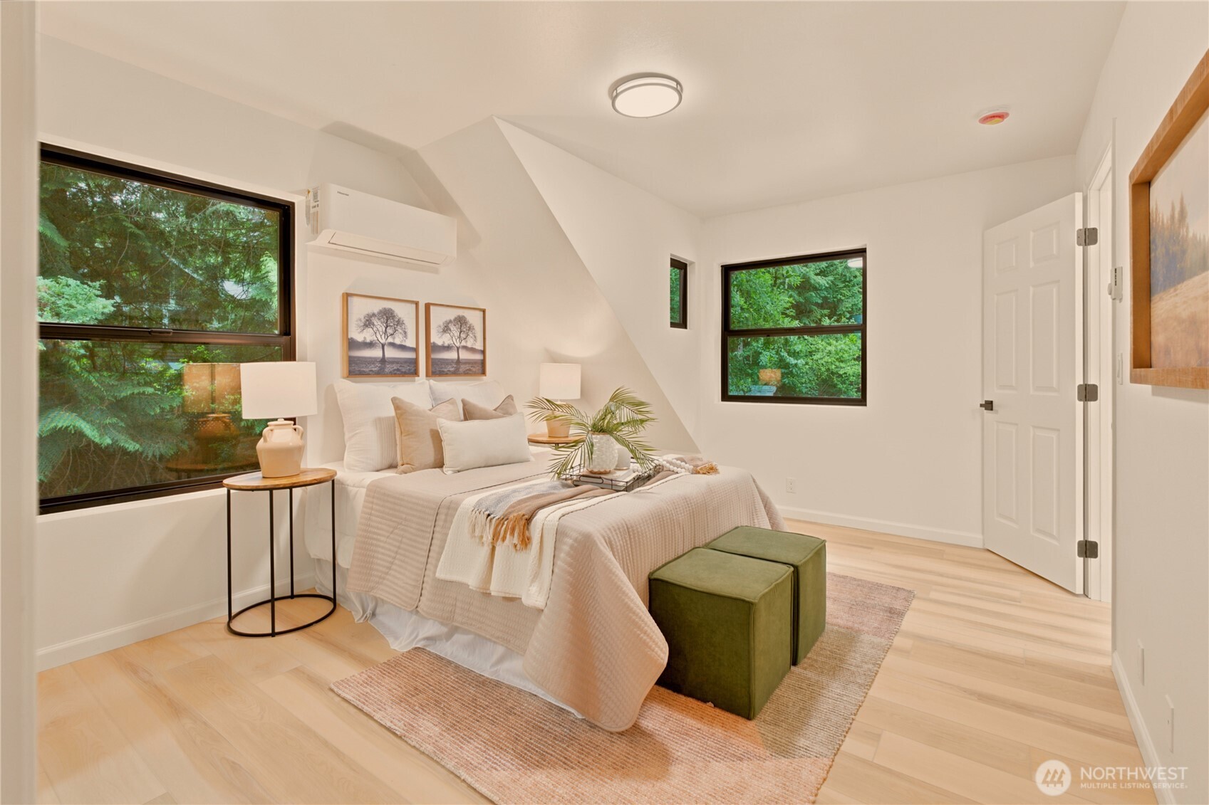 14151 Komedal Road Northeast Bainbridge Island, WA 98110 - Photo 16 of 37