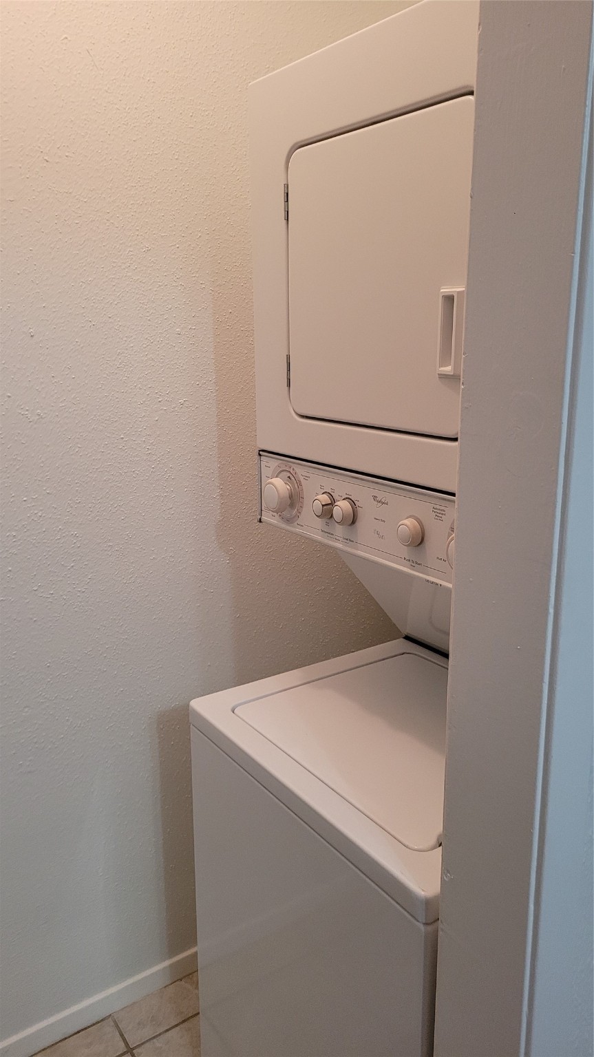 14777 Wunderlich Drive, Unit 112 Houston, TX 77069 - Photo 21 of 23 a utility room with dryer and washer