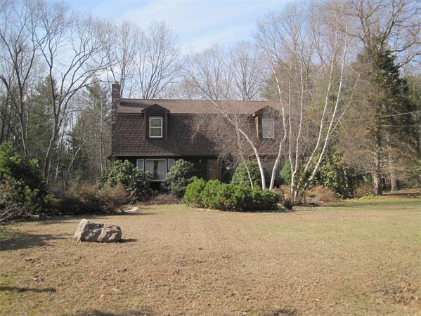 90 Hickory Road Wrentham, MA 02093 - Photo 1 of 10 Gallery Image 1