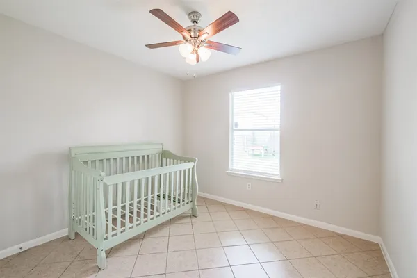 a view of entryway with hallway