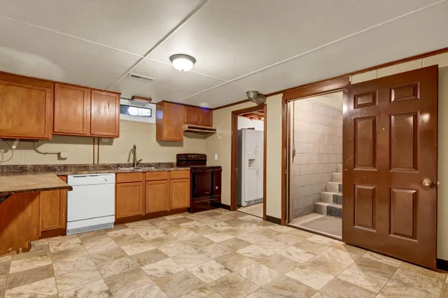 $299,500 | 905 Apple Lane, Lake City, MN 55041