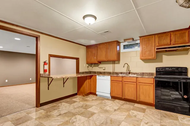 $299,500 | 905 Apple Lane, Lake City, MN 55041