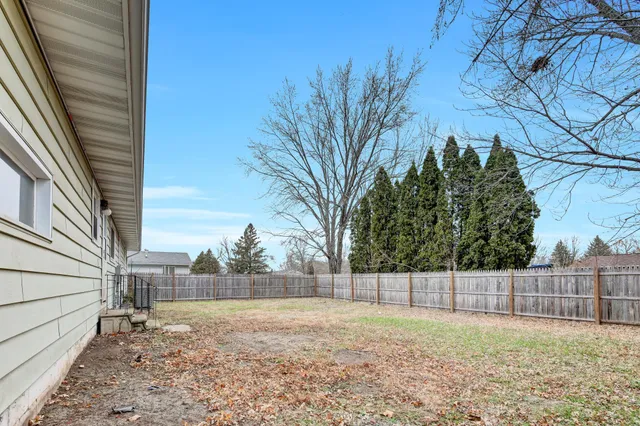 $299,500 | 905 Apple Lane, Lake City, MN 55041