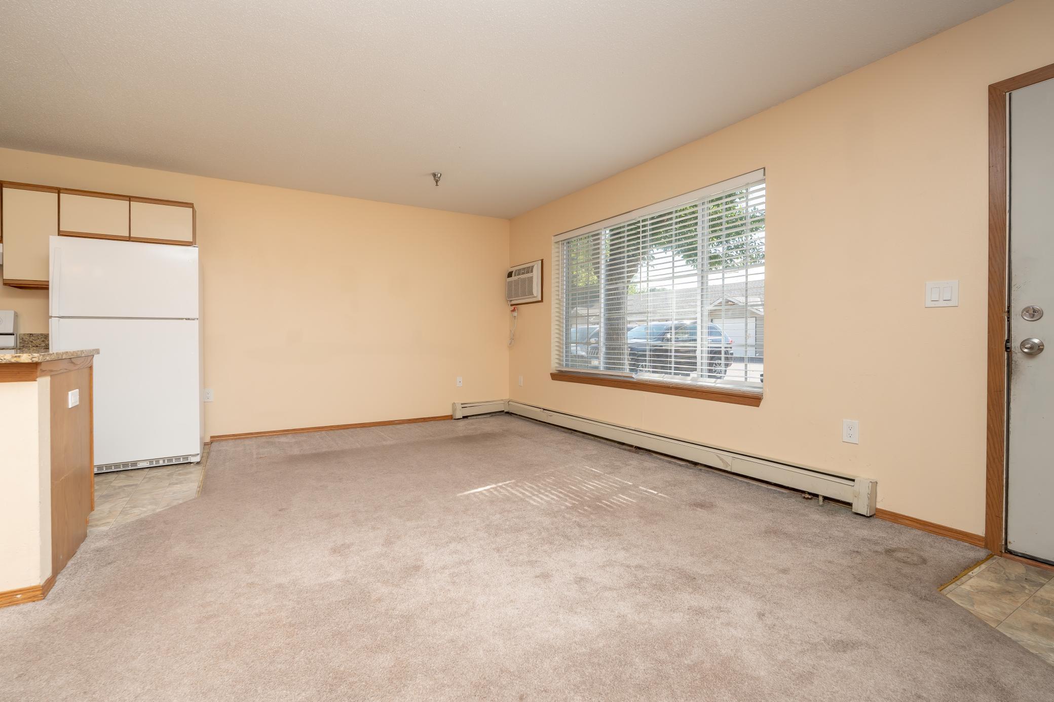 1279 Taylor Street, Unit 5 Shakopee, MN 55379 - Photo 4 of 20