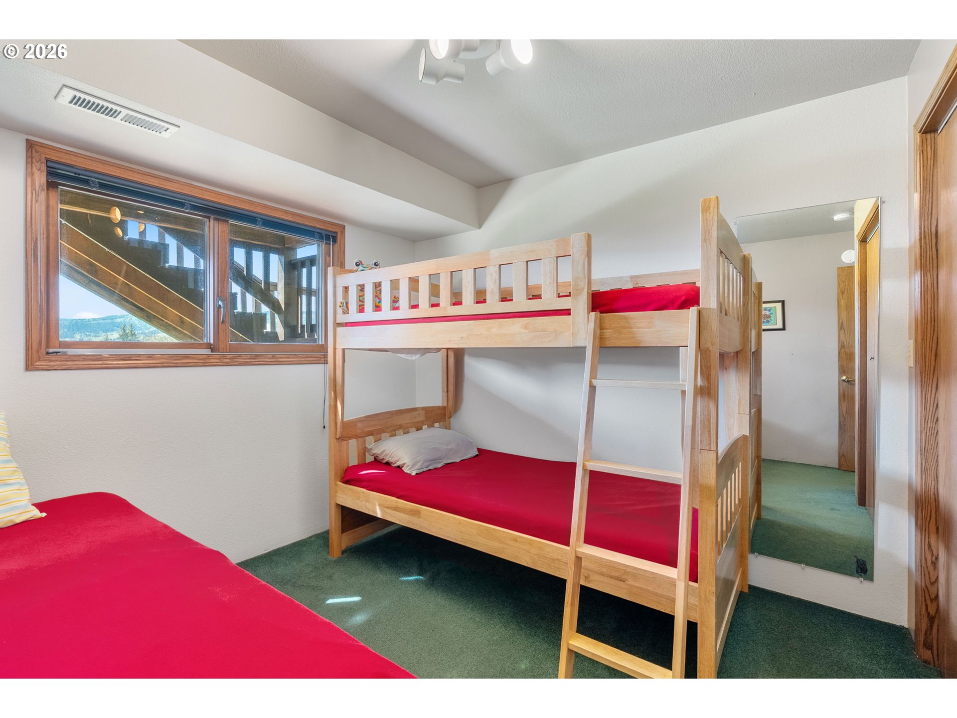 2250 Riverdale Road Hood River, OR 97031 - Photo 23 of 48