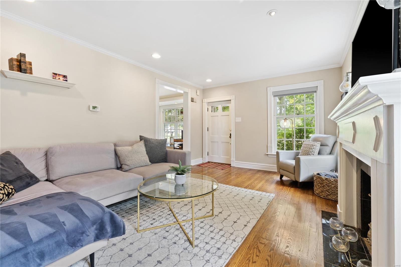 1357 North Berry Road St. Louis, MO 63122 - Photo 5 of 36 Gallery Image 5