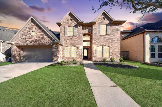 $3,900 | 4919 Blackwater Lane, Sugar Land, TX 77479