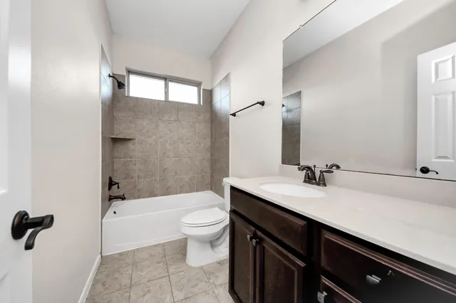 $3,900 | 4919 Blackwater Lane, Sugar Land, TX 77479