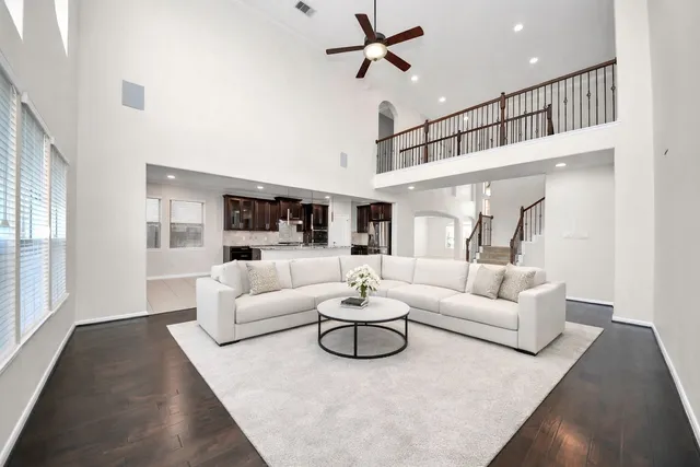 $3,900 | 4919 Blackwater Lane, Sugar Land, TX 77479