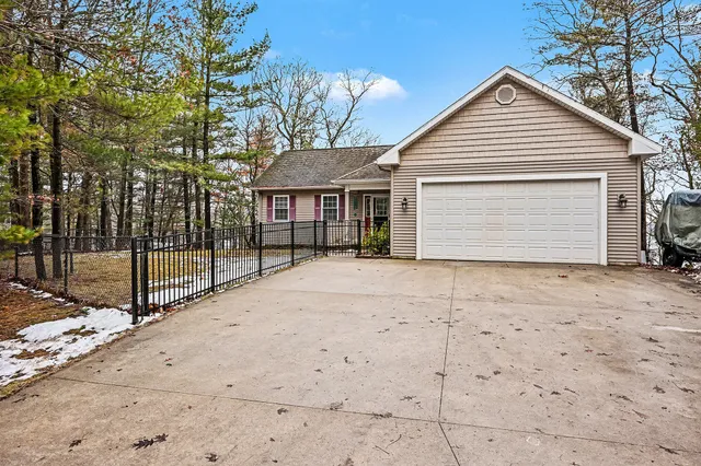 $614,000 | 1828 Arrowhead Trail, Allegan, MI 49010