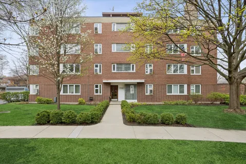 $120,000 | 7208 Oak Avenue, Unit 2SE, River Forest, IL 60305