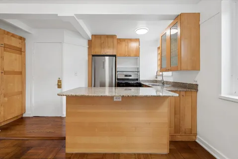 $120,000 | 7208 Oak Avenue, Unit 2SE, River Forest, IL 60305