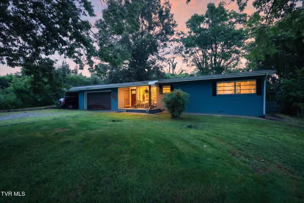 $305,000 | 130 Skyhigh Drive, Newport, TN 37821