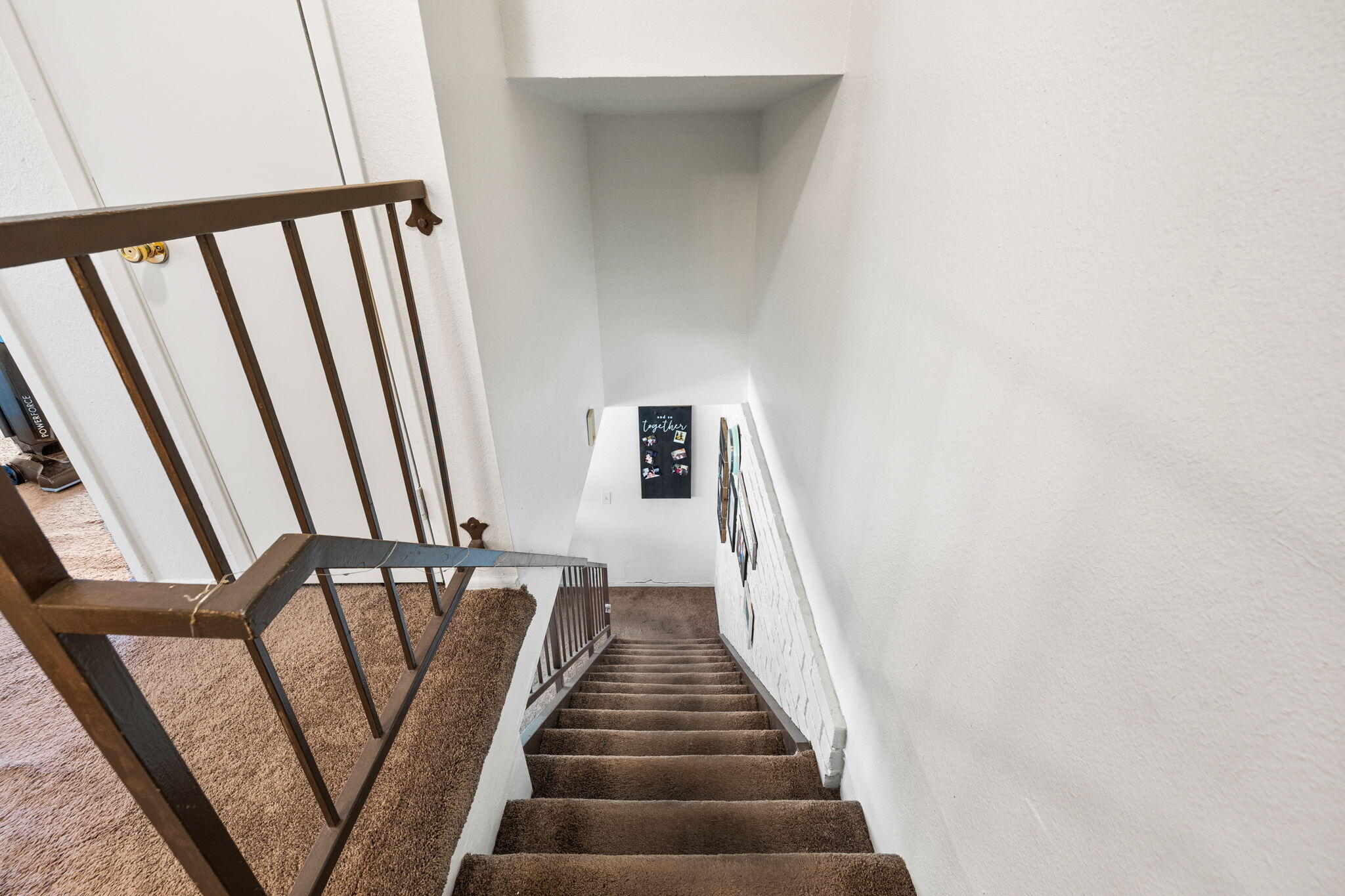 72632 Raven Road, Unit 2 Palm Desert, CA 92260 - Photo 12 of 30 a view of entryway