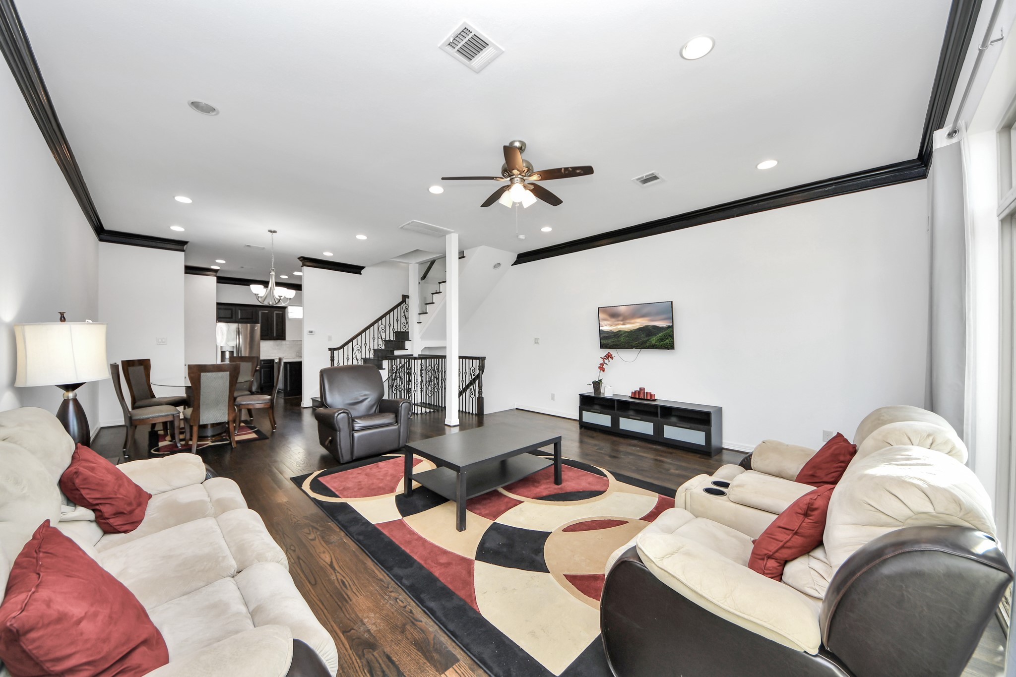 146 Carson Court Houston, TX 77004 - Photo 13 of 38