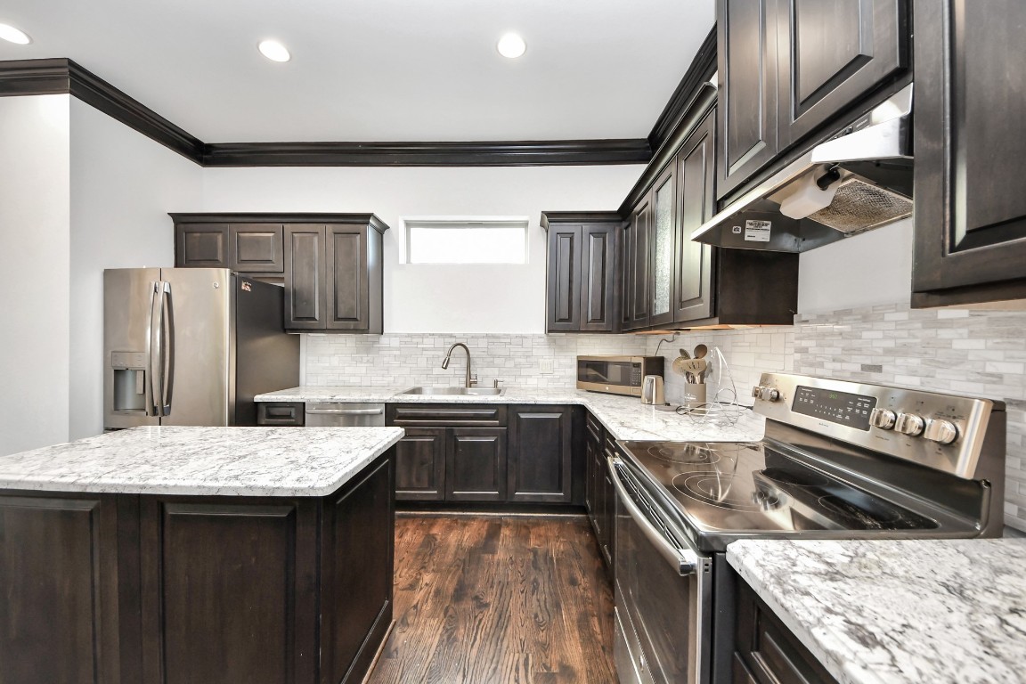 146 Carson Court Houston, TX 77004 - Photo 20 of 38