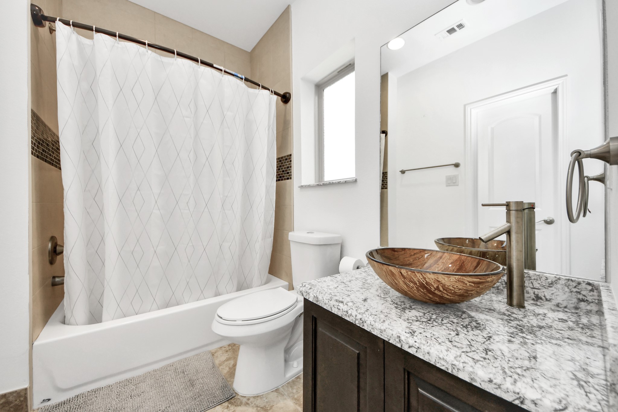 146 Carson Court Houston, TX 77004 - Photo 27 of 38