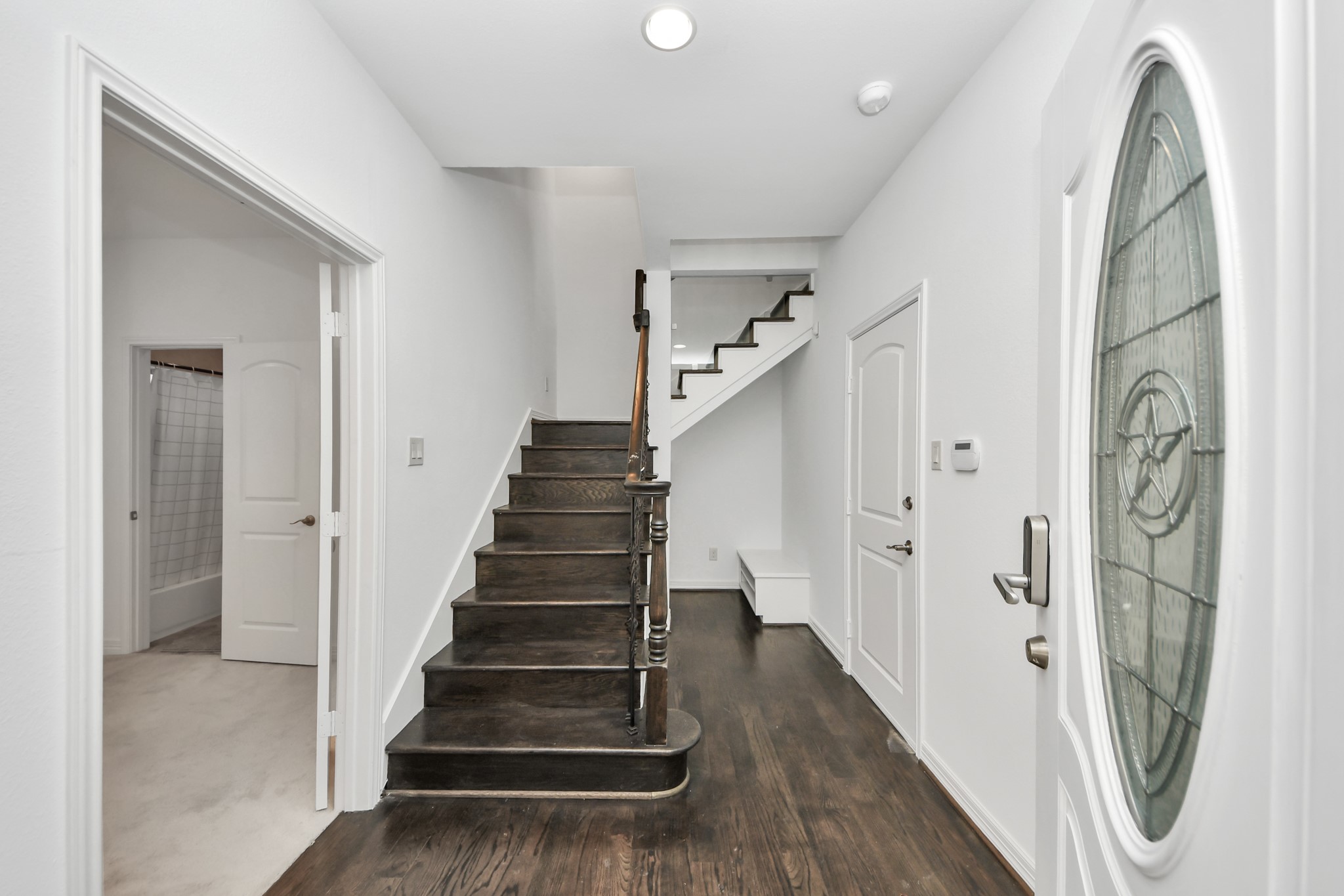 146 Carson Court Houston, TX 77004 - Photo 6 of 38