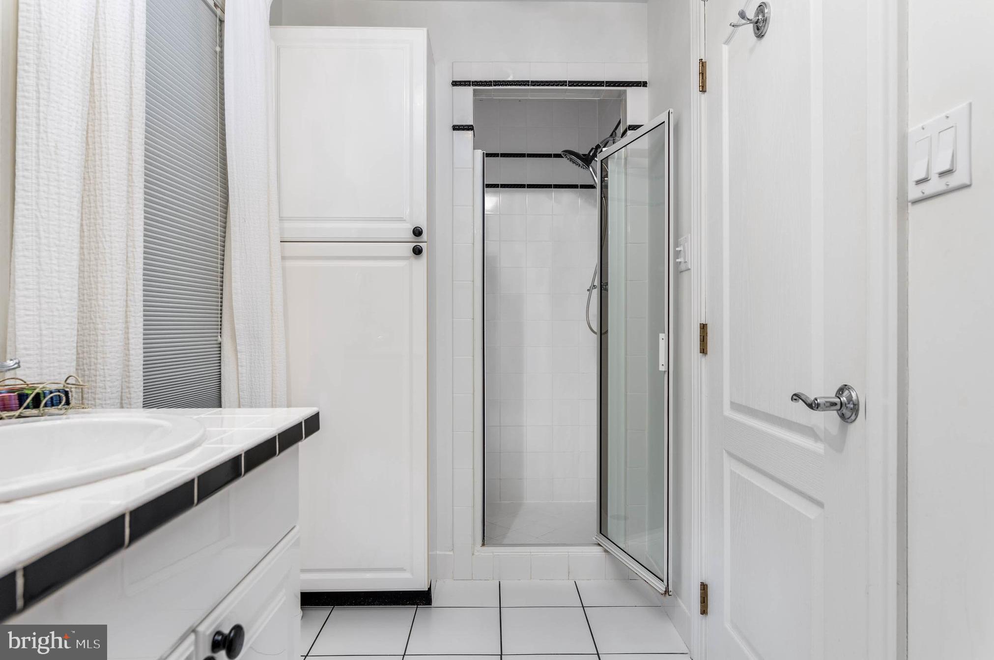 1075 Green Valley Road Bryn Mawr, PA 19010 - Photo 38 of 58